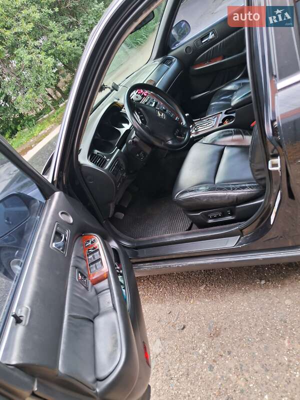 Honda Legend (2002)