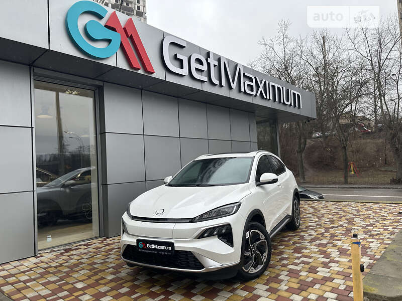 Honda M-nv (2023)