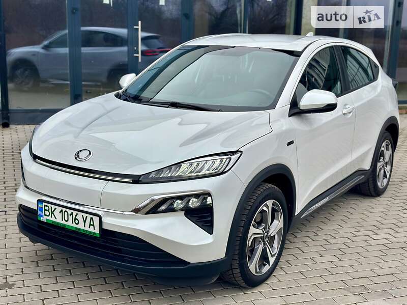 Honda M-nv (2022)