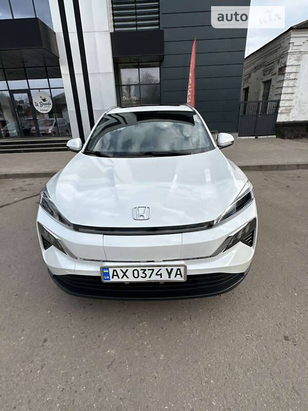 Honda M-nv (2021)