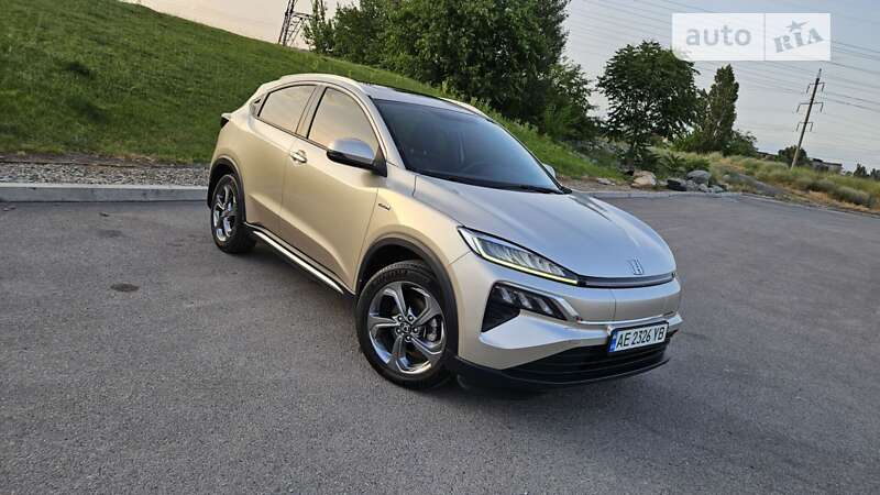 Honda M-nv (2021)