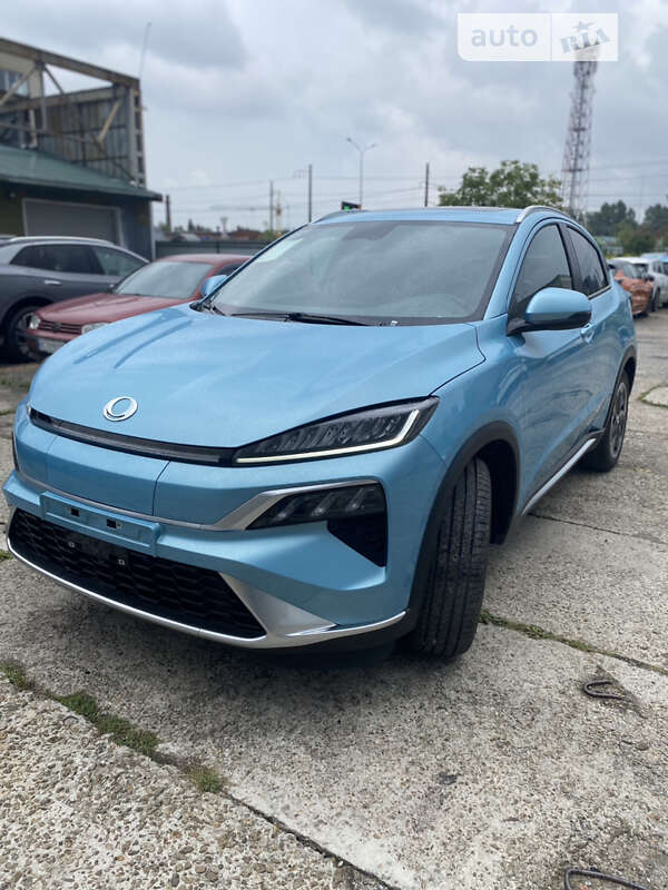 Honda M-nv (2023)