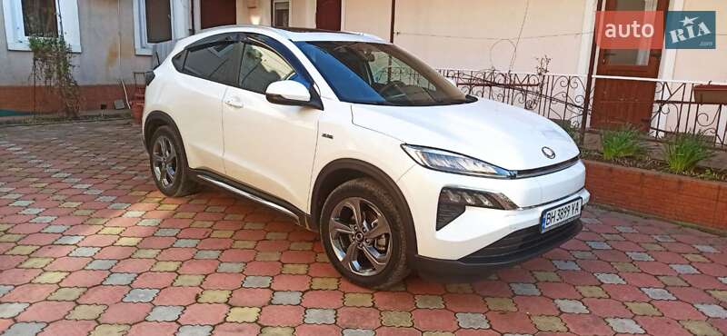 Honda M-nv (2022)