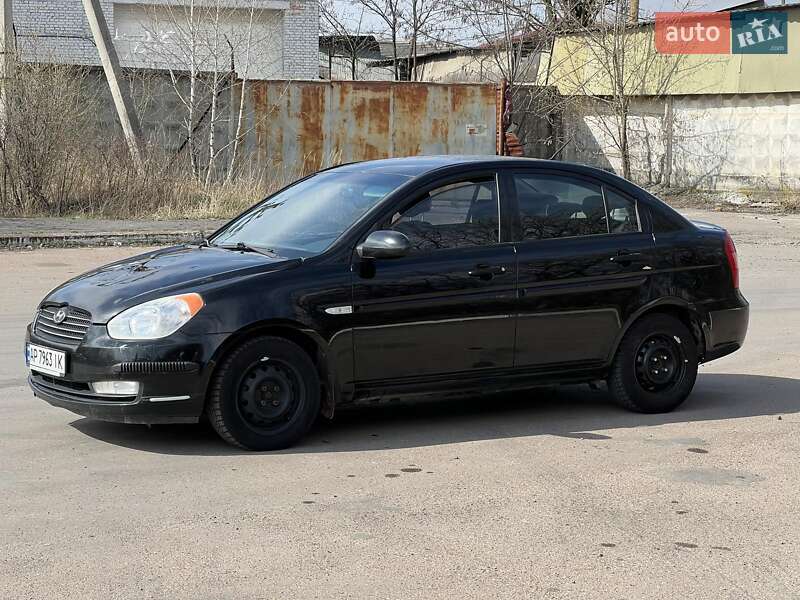 Hyundai Accent (2007)