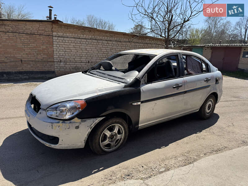 Hyundai Accent (2009)