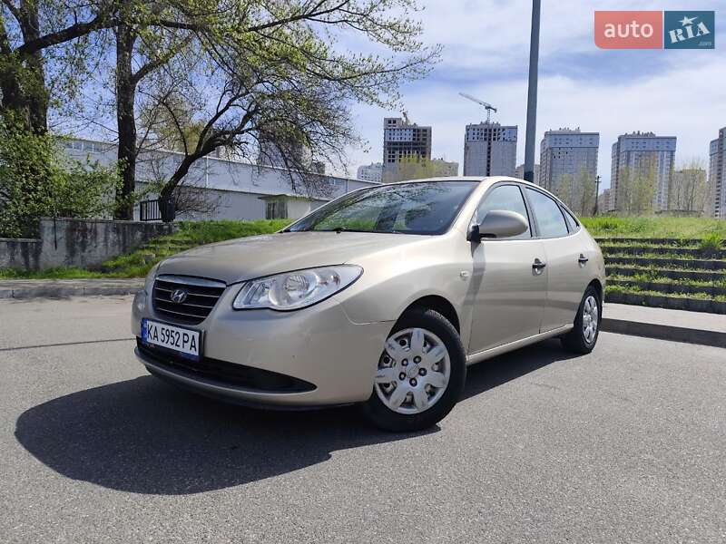 Hyundai Elantra (2007)