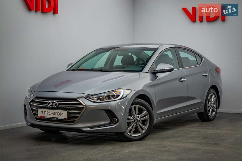 Hyundai Elantra (2018)