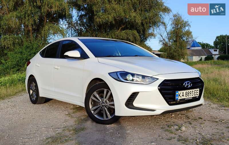 Hyundai Elantra (2018)