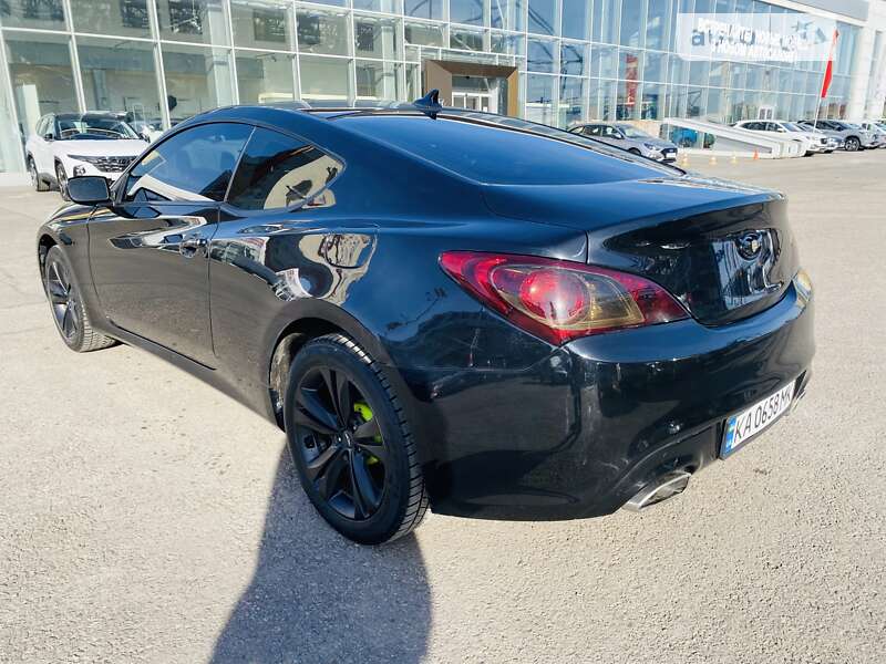 Hyundai Genesis coupe (2010)