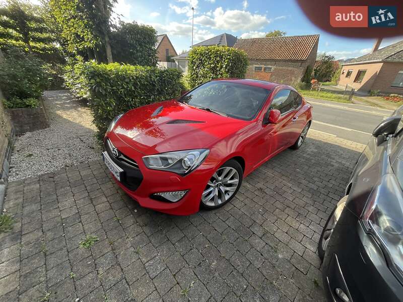 Hyundai Genesis coupe (2012)
