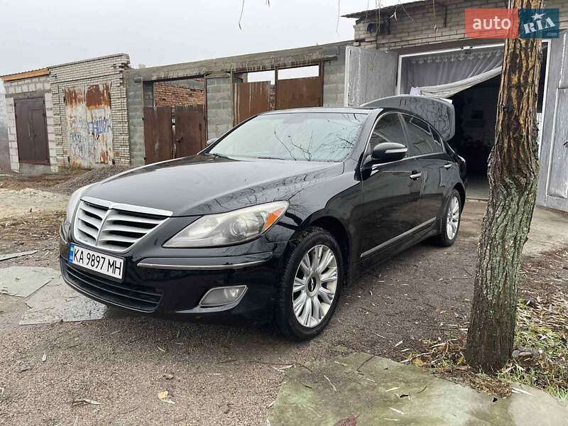 Hyundai Genesis (2008)