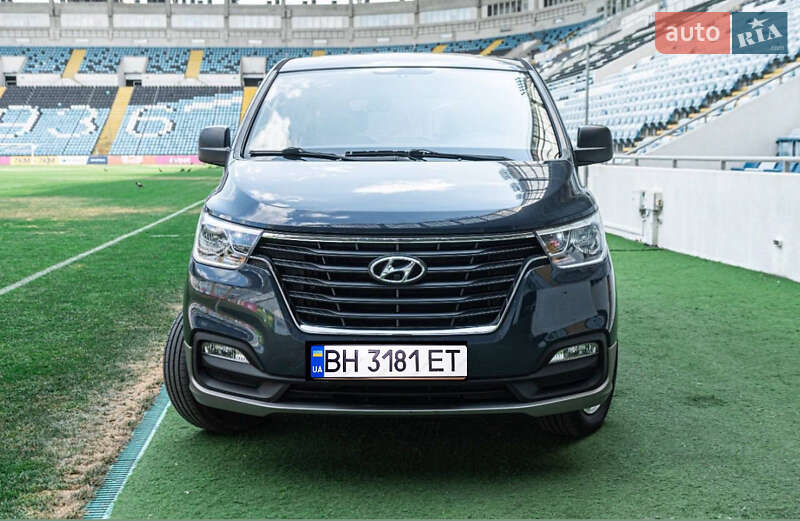 Hyundai Grand starex (2018)