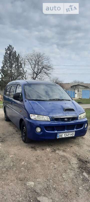 Hyundai H-1 (2001)