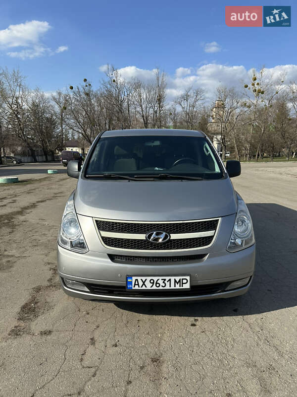 Hyundai H-1 (2010)
