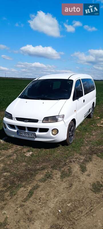 Hyundai H-1 (1998)