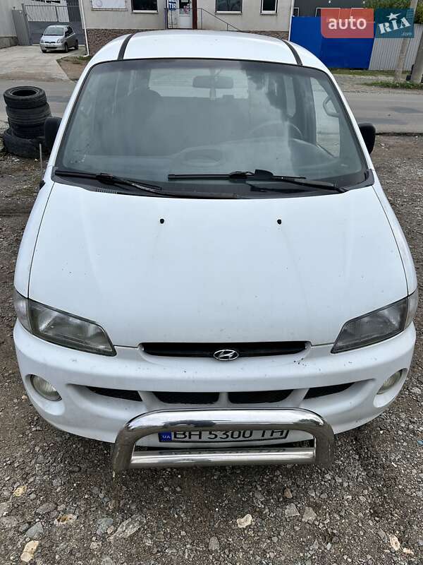 Hyundai H 200 (1998)