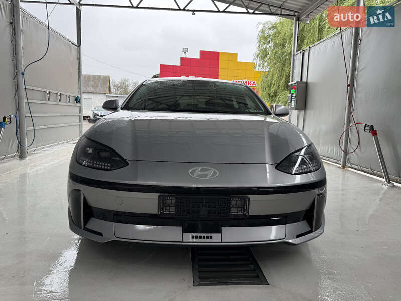 Hyundai Ioniq 6 (2023)