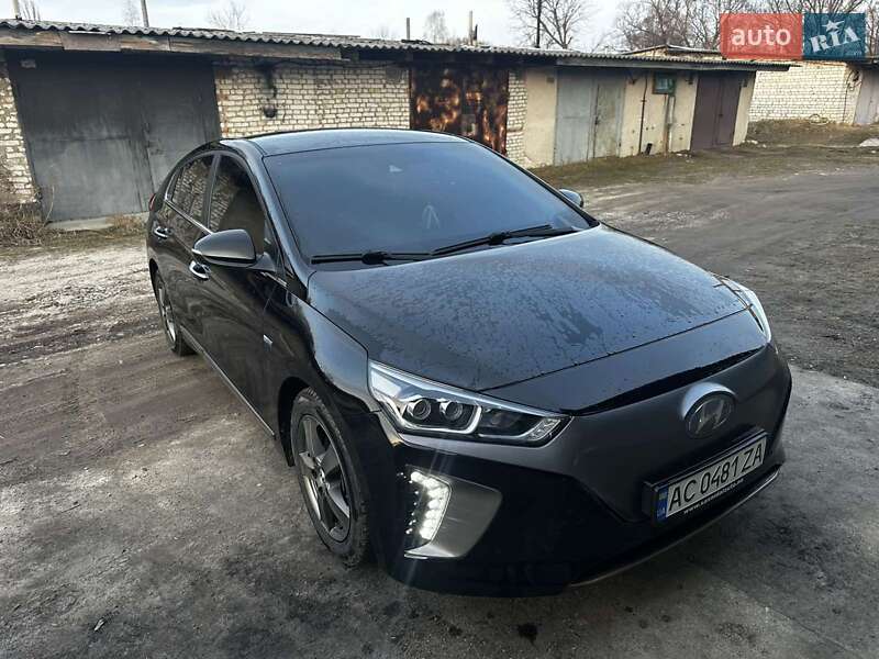 Hyundai Ioniq (2017)