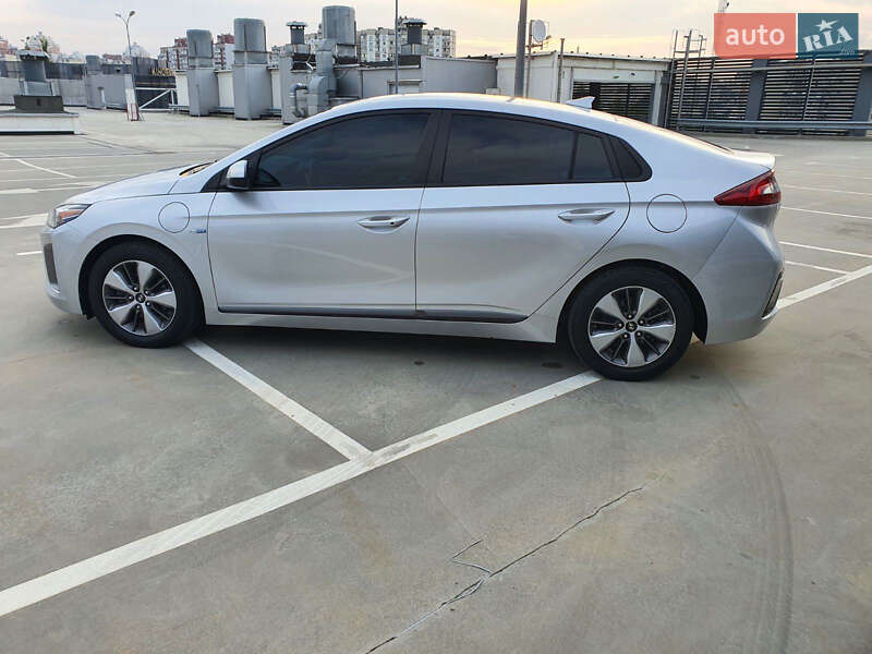 Hyundai Ioniq (2019)
