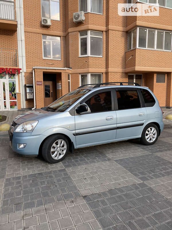 Hyundai Matrix (2008)