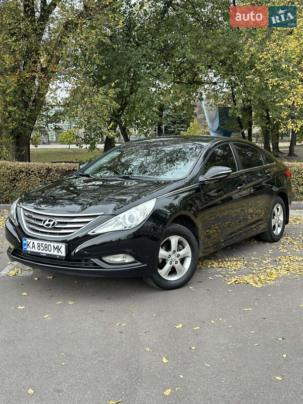 Hyundai Sonata lf (2011)