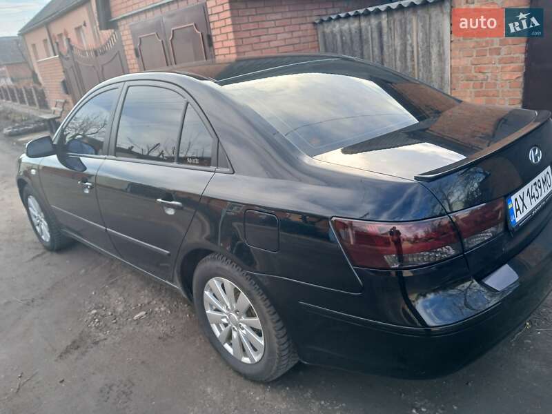 Hyundai Sonata (2009)
