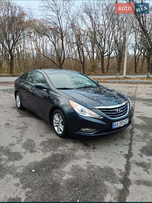 Hyundai Sonata (2013)