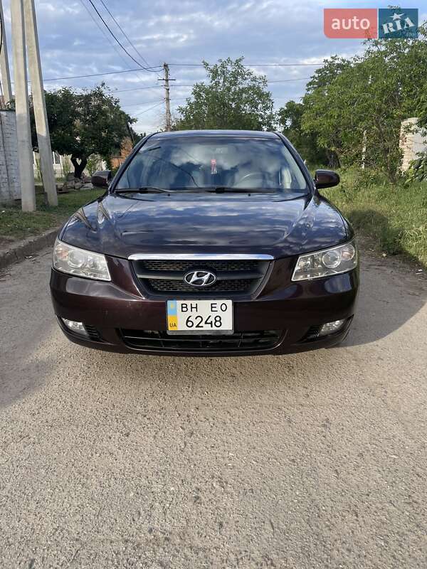 Hyundai Sonata (2006)