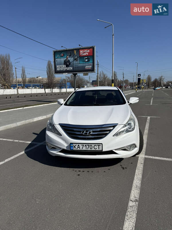 Hyundai Sonata (2014)