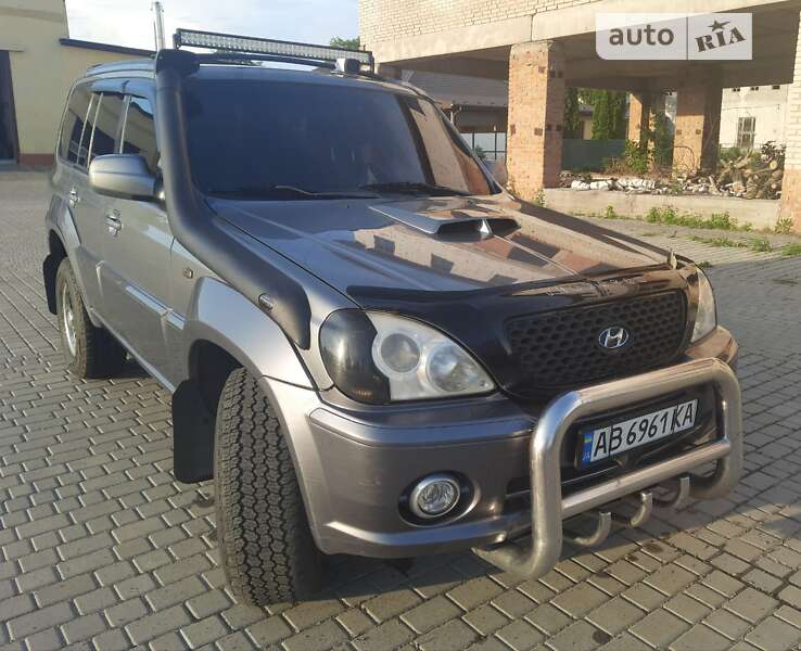 Hyundai Terracan (2001)