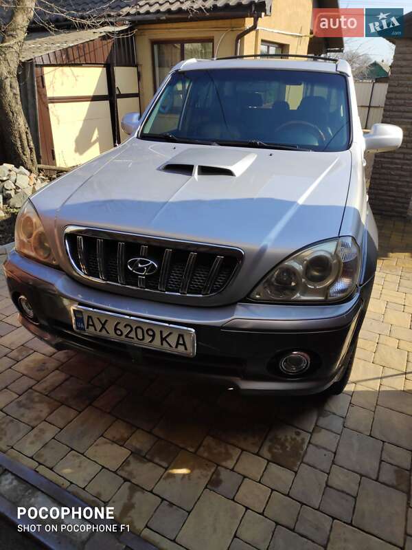 Hyundai Terracan (2002)