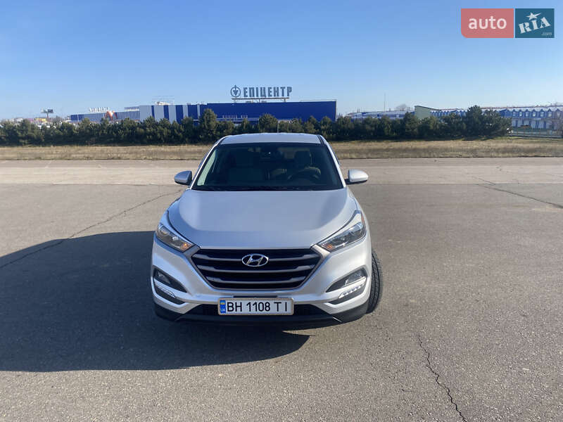 Hyundai Tucson (2016)