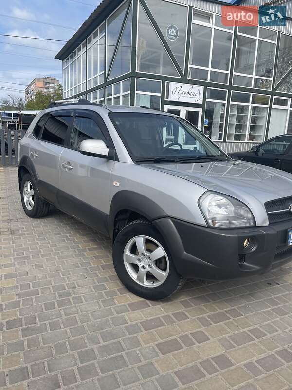 Hyundai Tucson (2005)