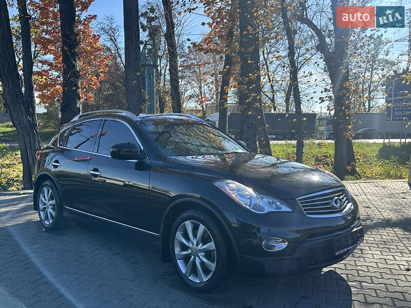 Infiniti Ex35 (2011)
