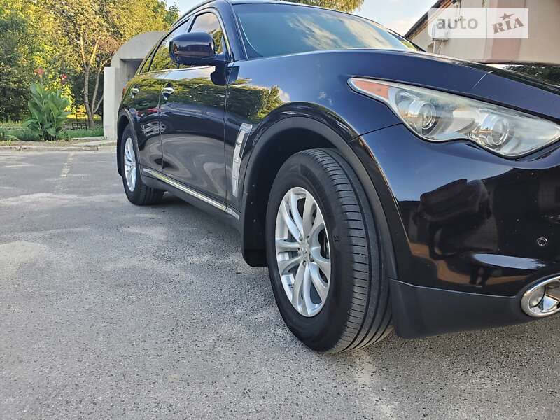 Infiniti Fx35 (2011)