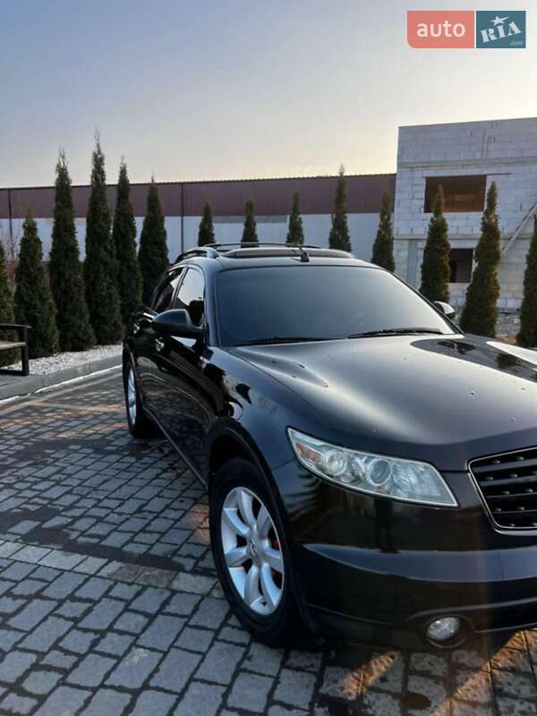 Infiniti Fx 35 (2004)