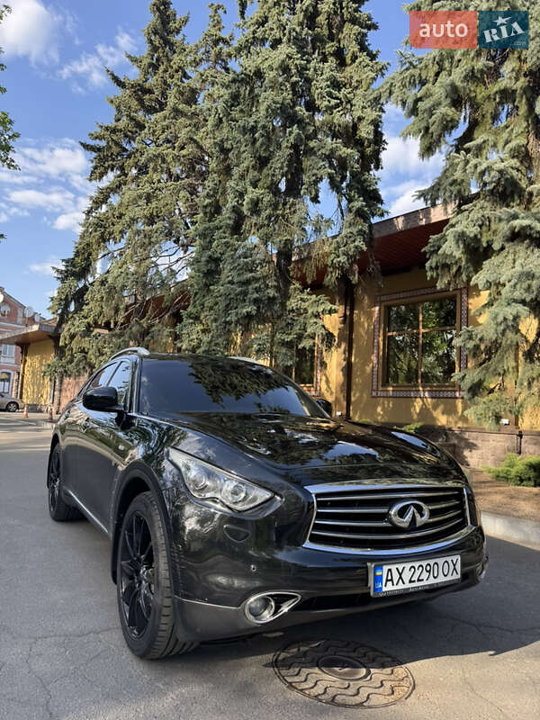 Infiniti Fx 37 (2011)