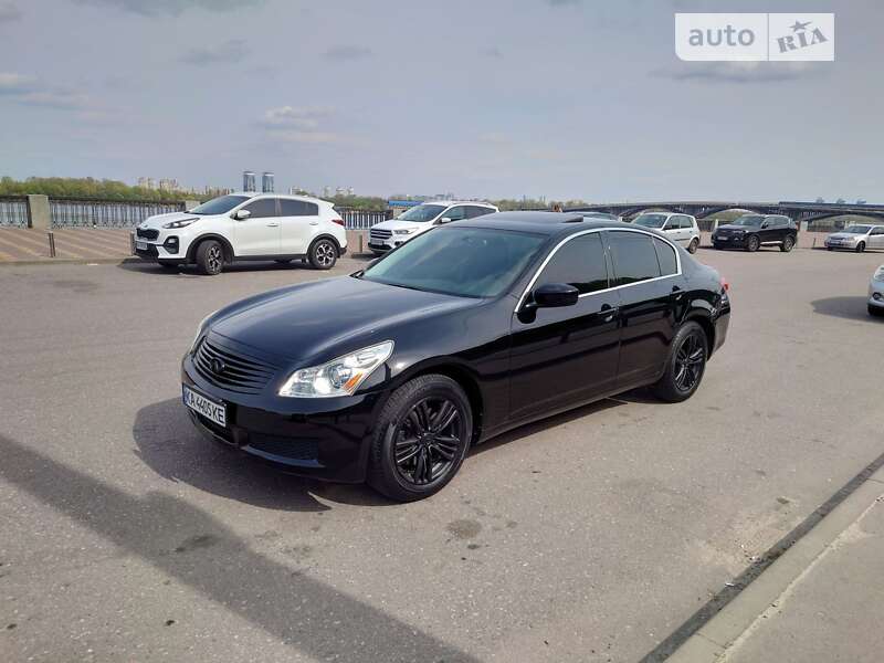 Infiniti G25 (2010)