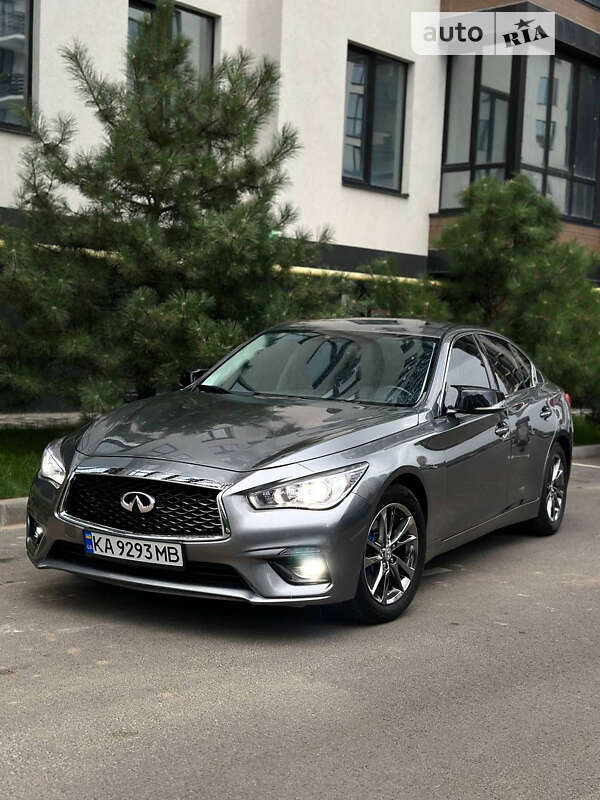 Infiniti Q50 (2016)