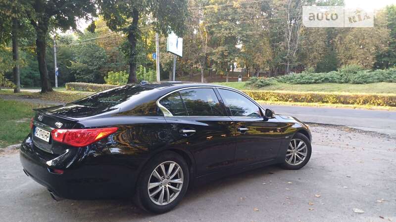 Infiniti Q50 (2016)