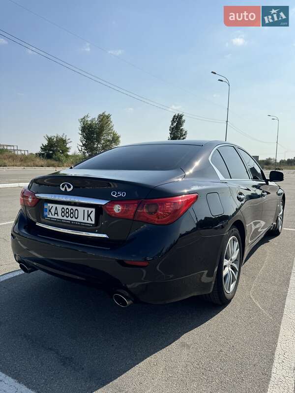 Infiniti Q50 (2014)