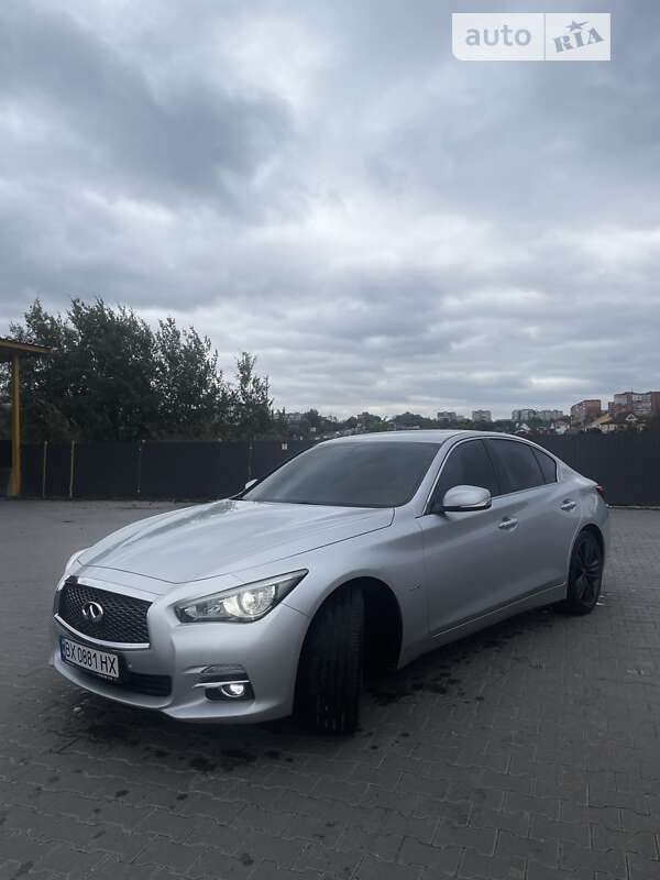 Infiniti Q50 (2014)