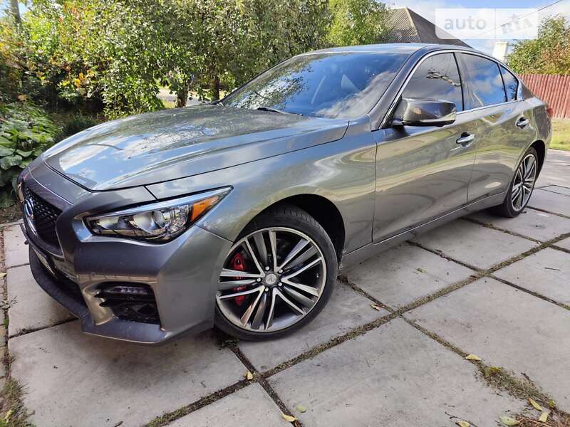 Infiniti Q50 (2013)