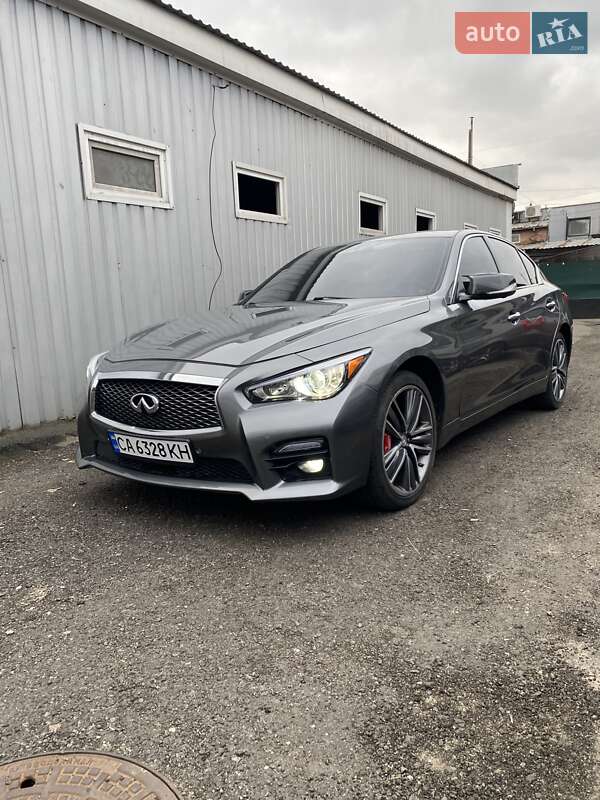 Infiniti Q50 (2013)