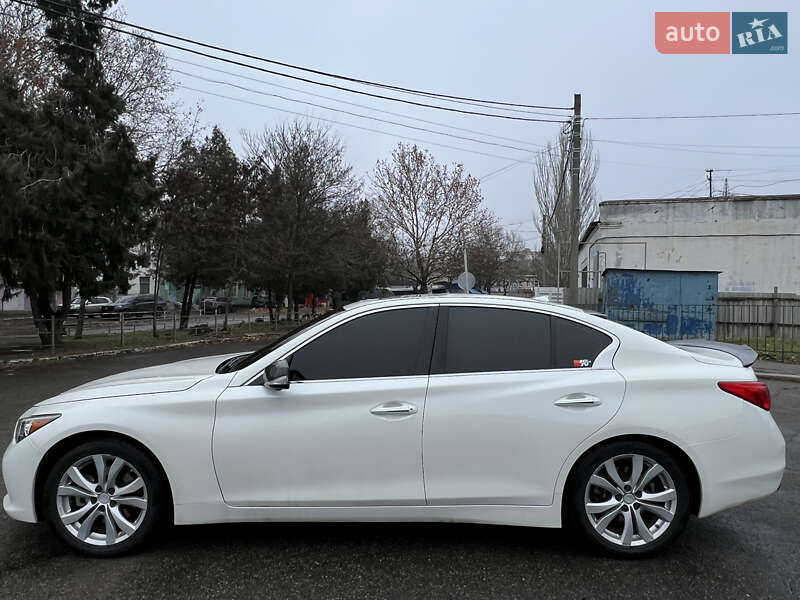 Infiniti Q50 (2016)