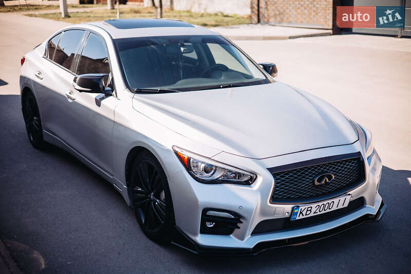 Infiniti Q50 (2014)