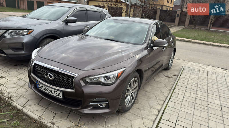Infiniti Q50 (2015)