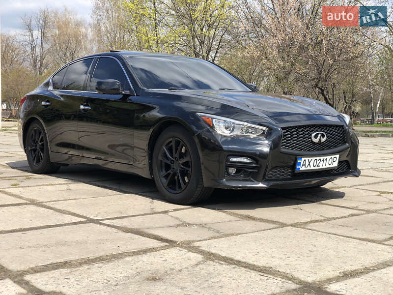 Infiniti Q50 (2013)