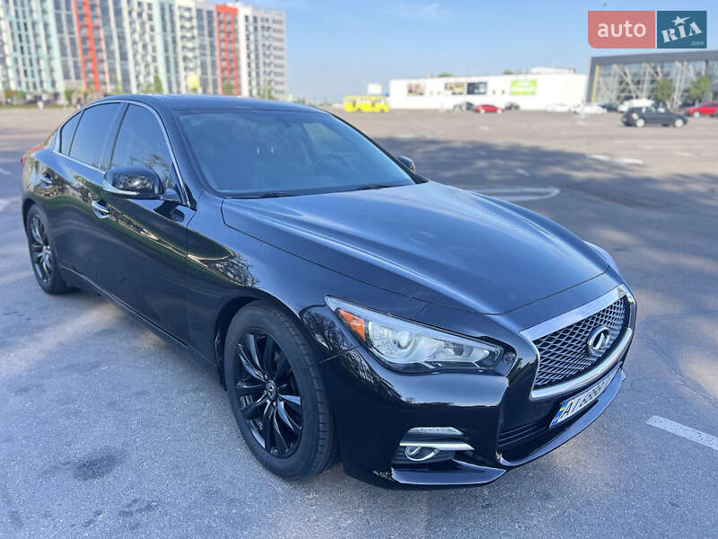 Infiniti Q50 (2015)