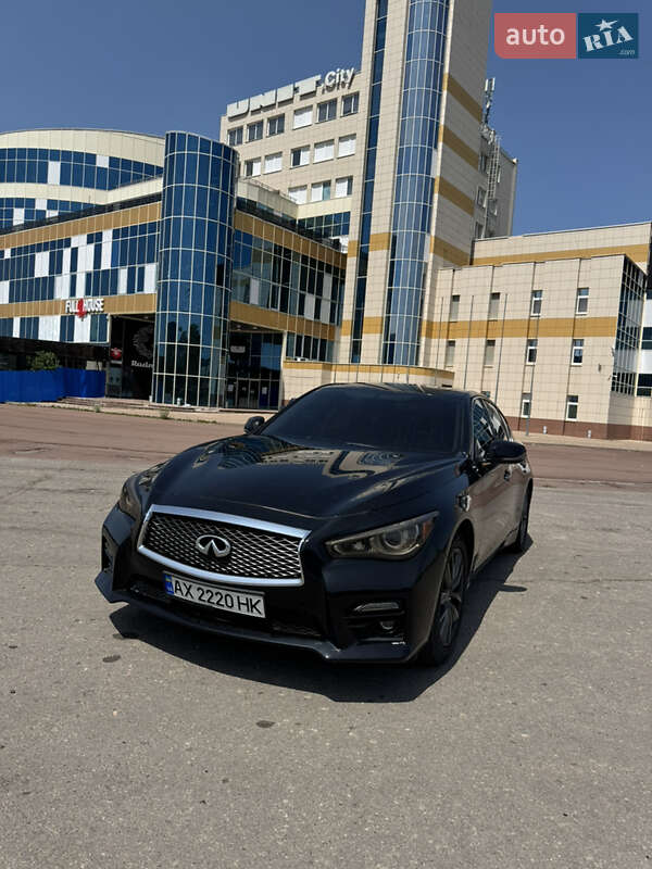 Infiniti Q50 (2015)